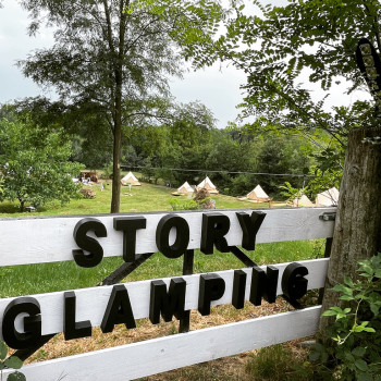 Camping Story Glamping din Polovragi